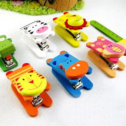 實用與趣味并存 卡通訂書機，小學生的得力文具助手